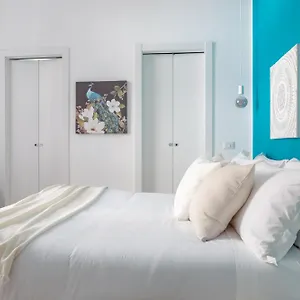 Parisi Apartment